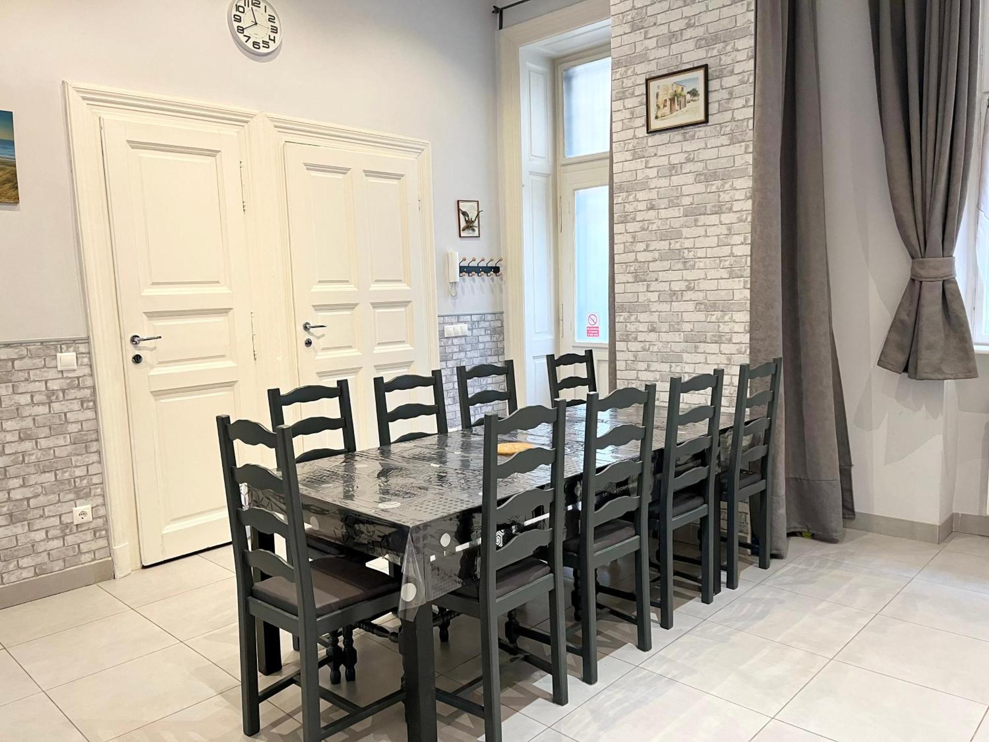 Rakoczi Apt — Photos 3